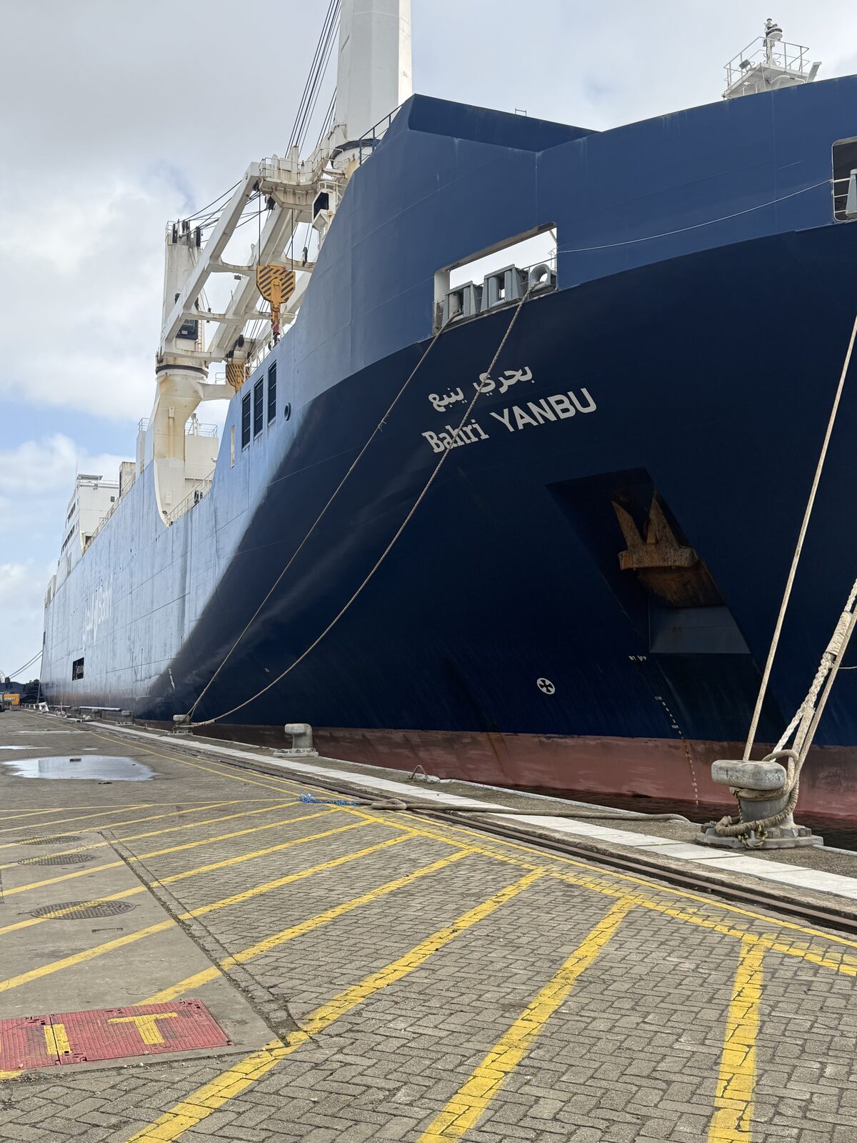 Bahri Yanbu Loads in Antwerp for Jeddah and Aqaba — photo 1